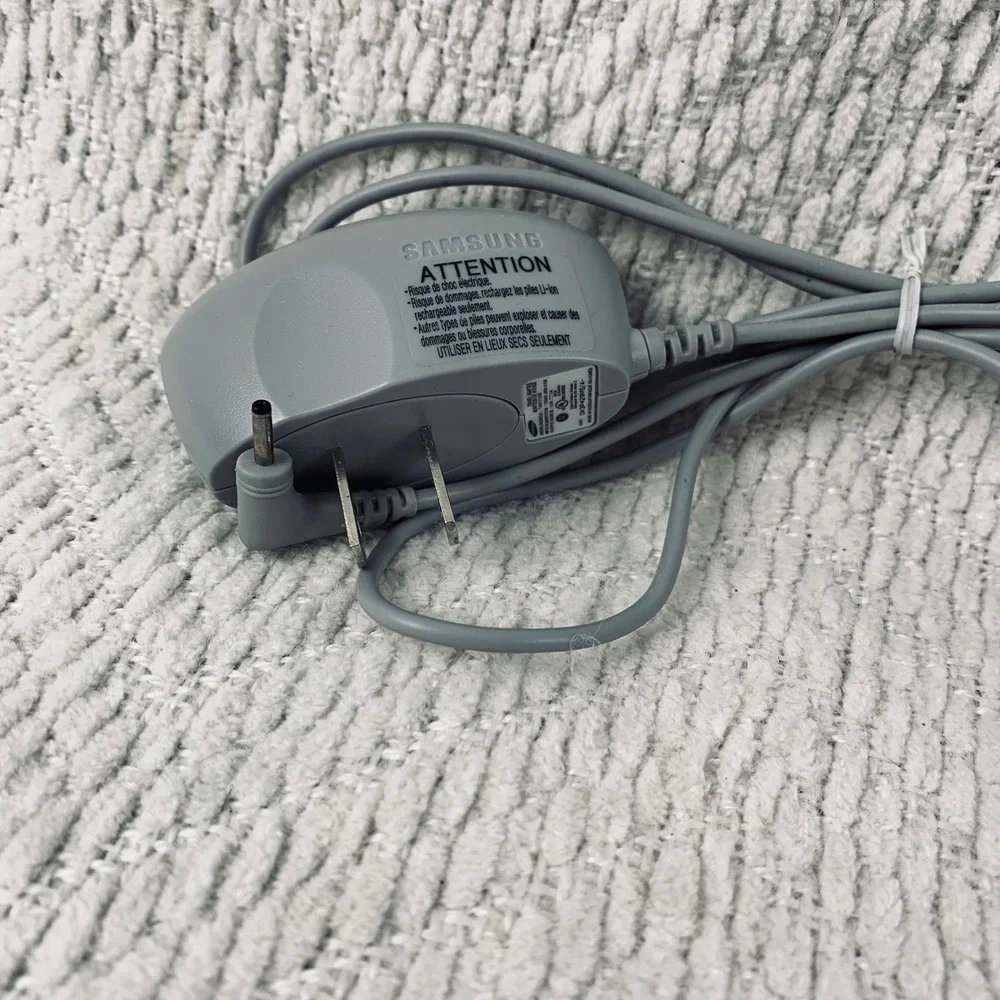 Samsung Travel Adapter Wall Charger Grey TAD177JSE 5.0V Barrel Tip OEM Jitterbug